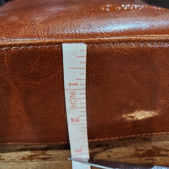 Herbalife Nutrition Top Zip Closure With Front Pocket Crossbody Bag NWT - Picture 6 of 14